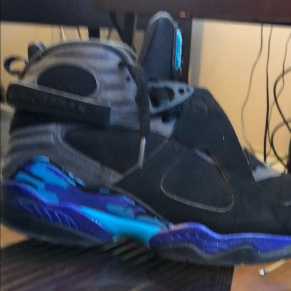 Jordan 8 - Picture 4 of 6